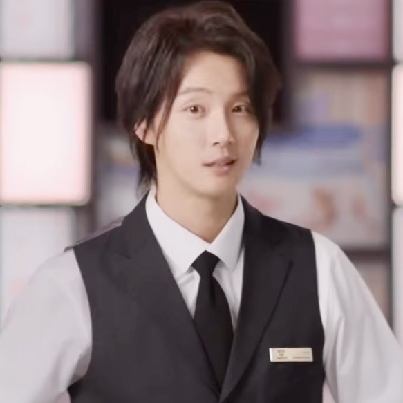 Latest photo of Yoon Shiyoon