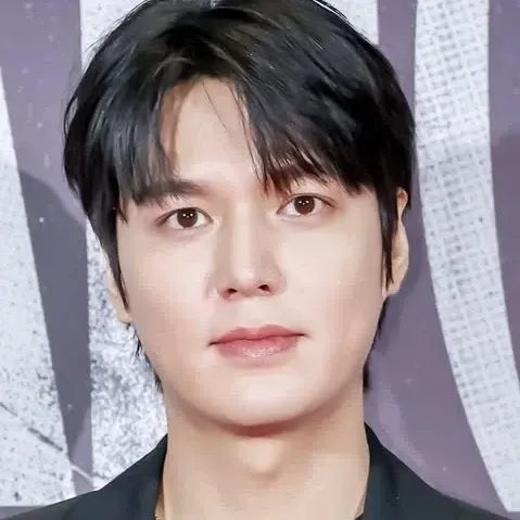 Behind-the-scenes cut of Lee Minho