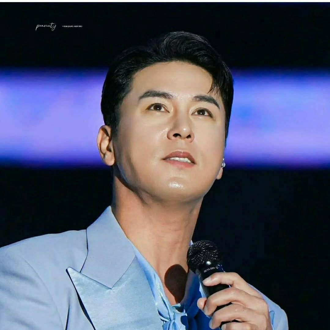 Foto kegiatan terbaru dari Jang Minho