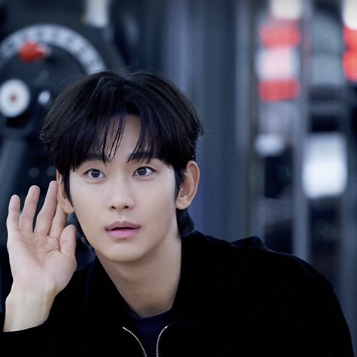 Behind-the-scenes cut of Kim Soohyun