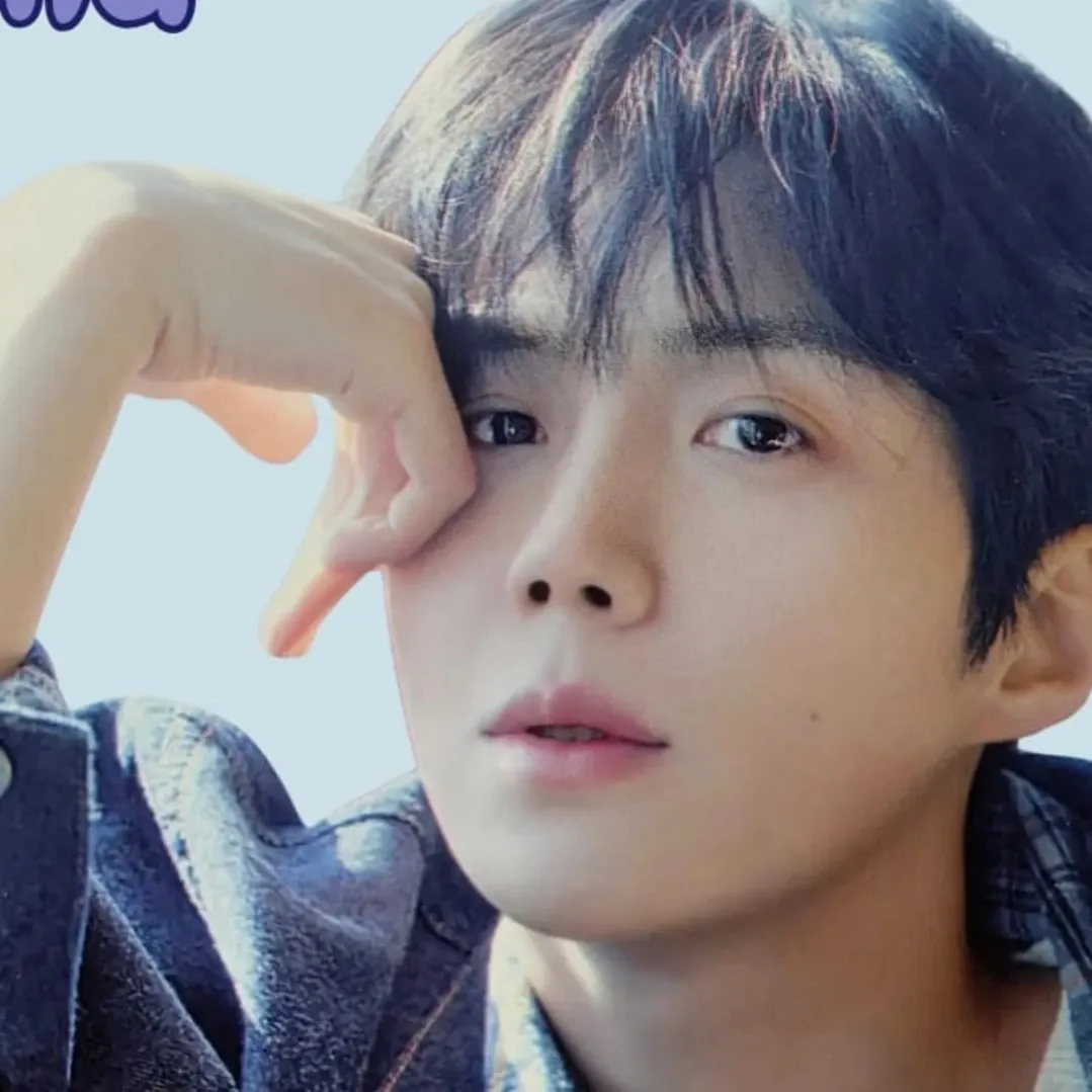 Recent activity shot of Kim Seonho