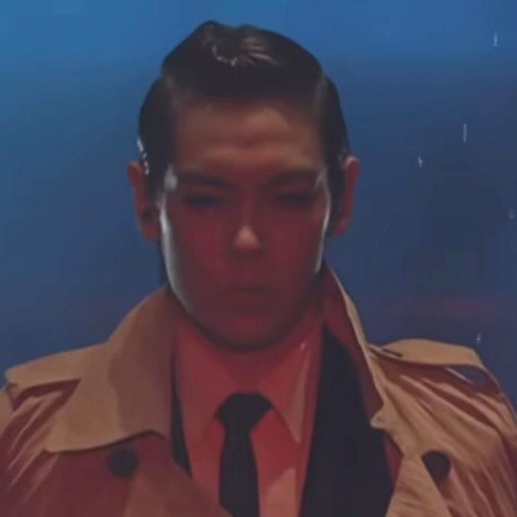 A moment captured by a fan of T.O.P