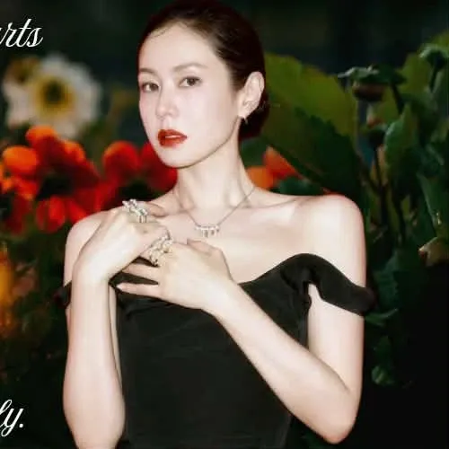 Foto terbaru dari Son Yejin