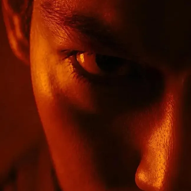 Behind-the-scenes cut of T.O.P