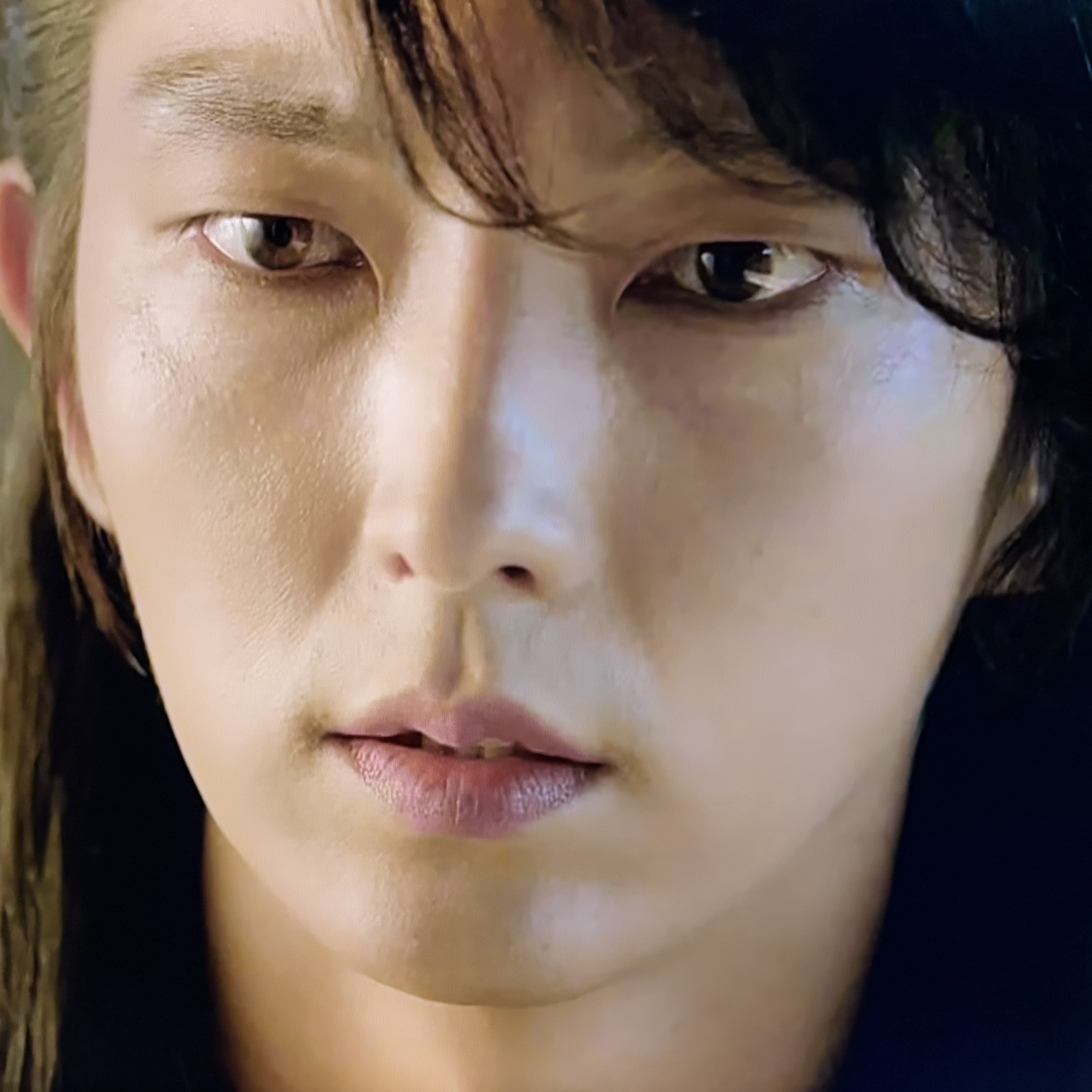 A moment captured by a fan of Lee Joongi