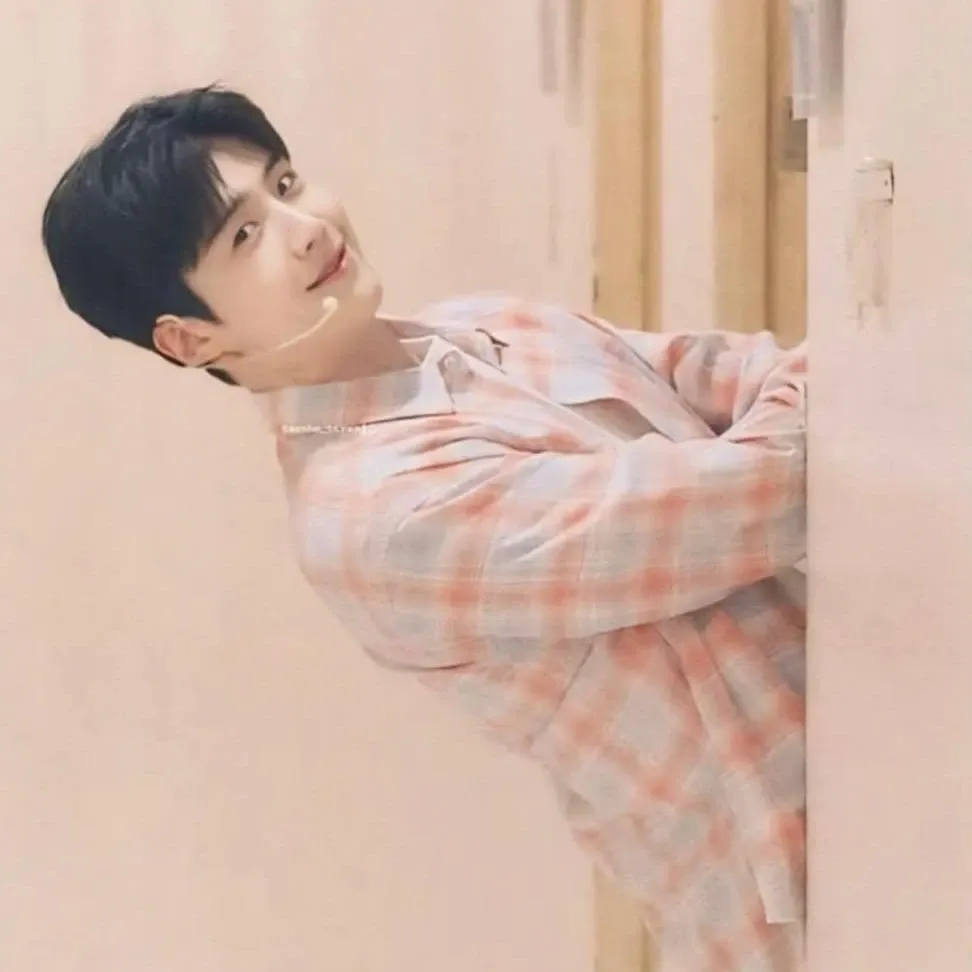A moment captured by a fan of Kim Seonho