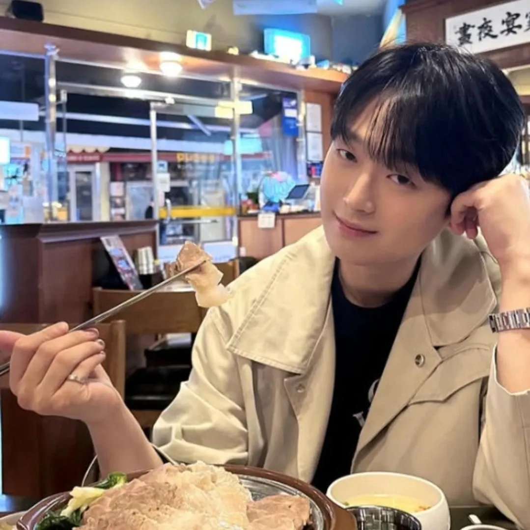 Behind-the-scenes cut of Lee Chanwon