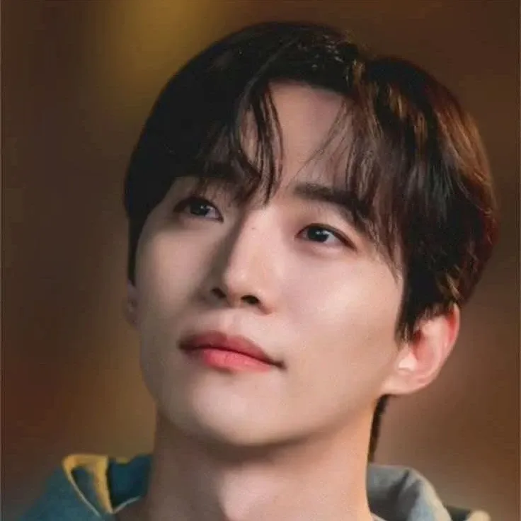 Foto terbaru dari Lee Junho
