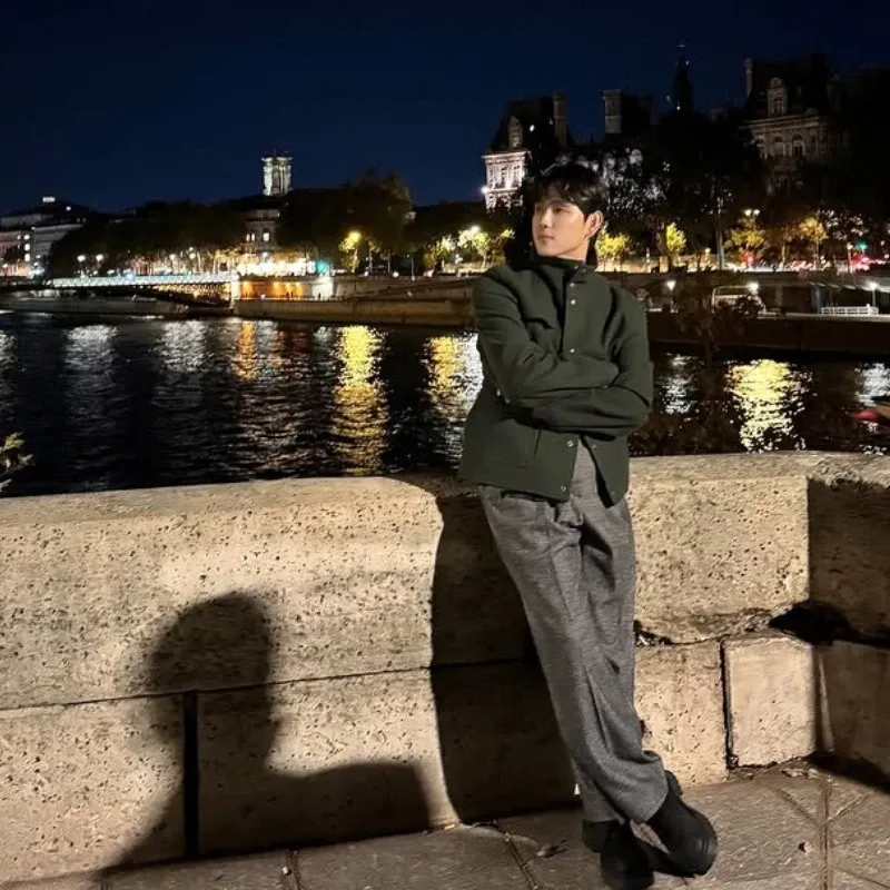 Latest photo of Yim Siwan