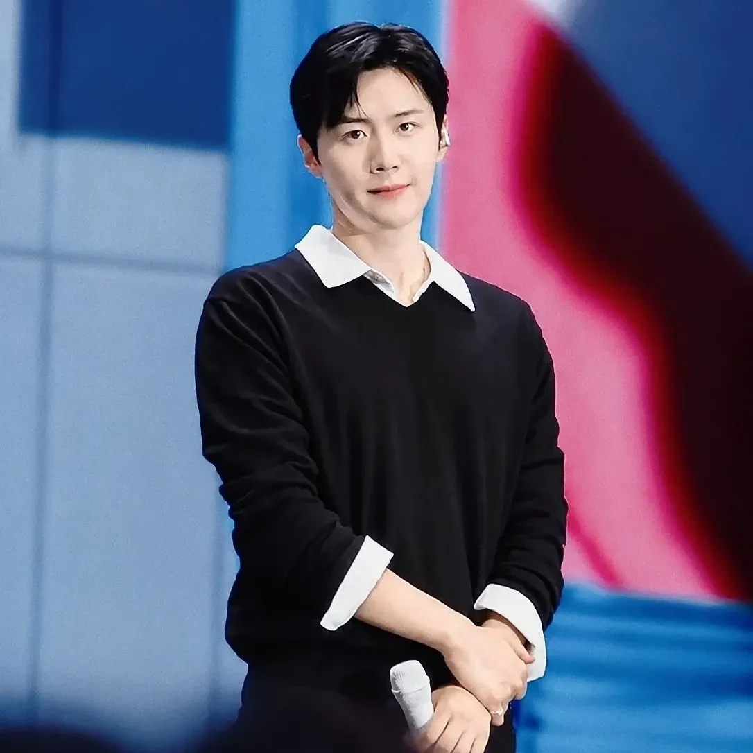 김선호 최근 활동샷