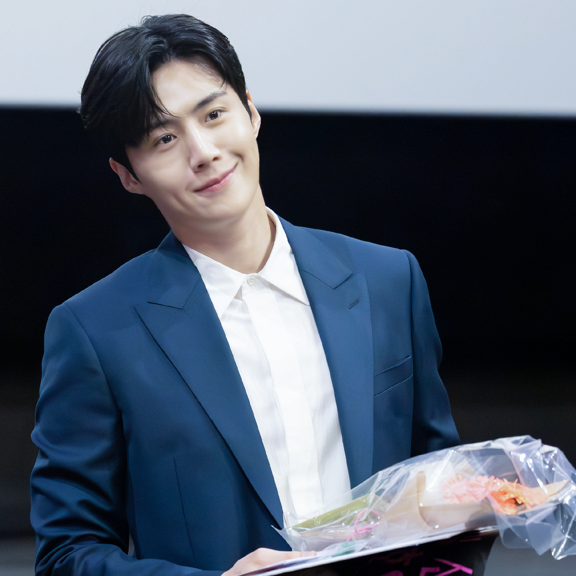 Cuplikan di balik layar dari Kim Seonho