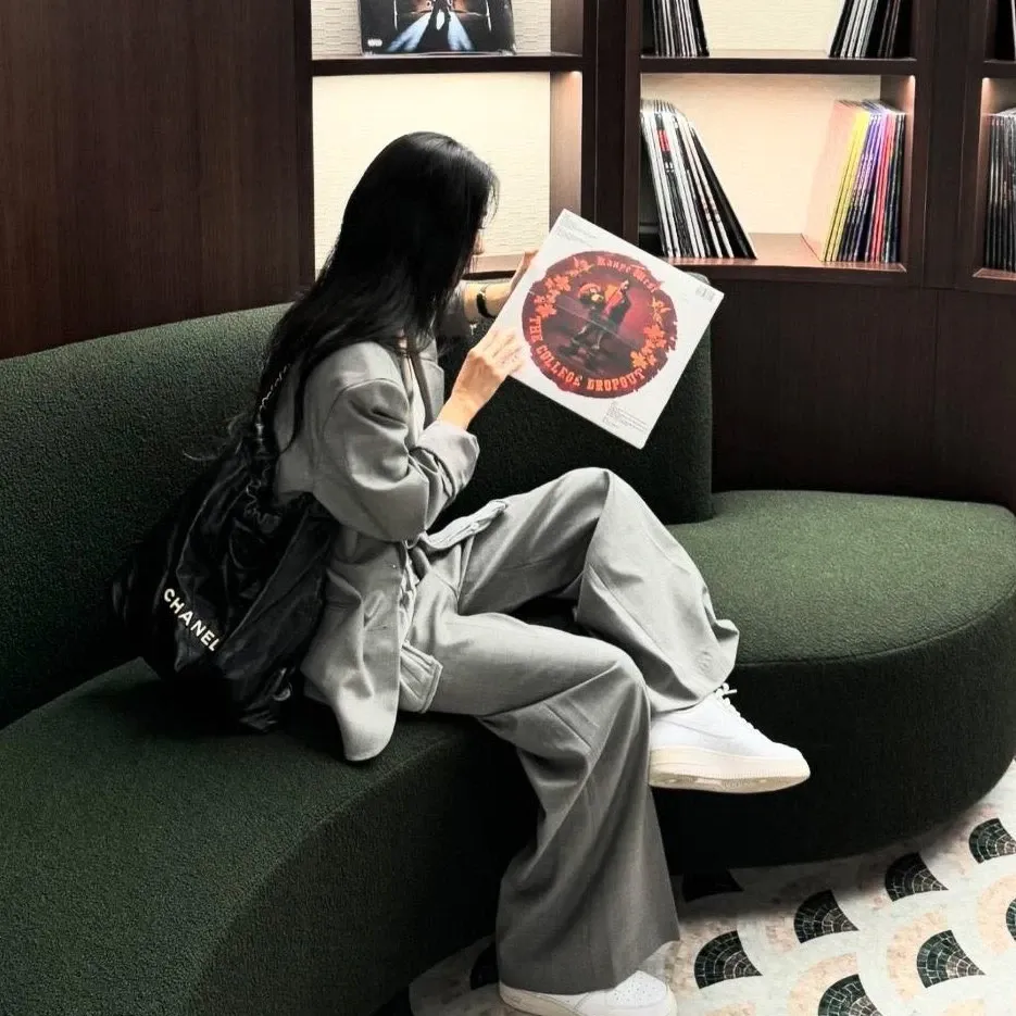 Latest photo of Seo Yeaji