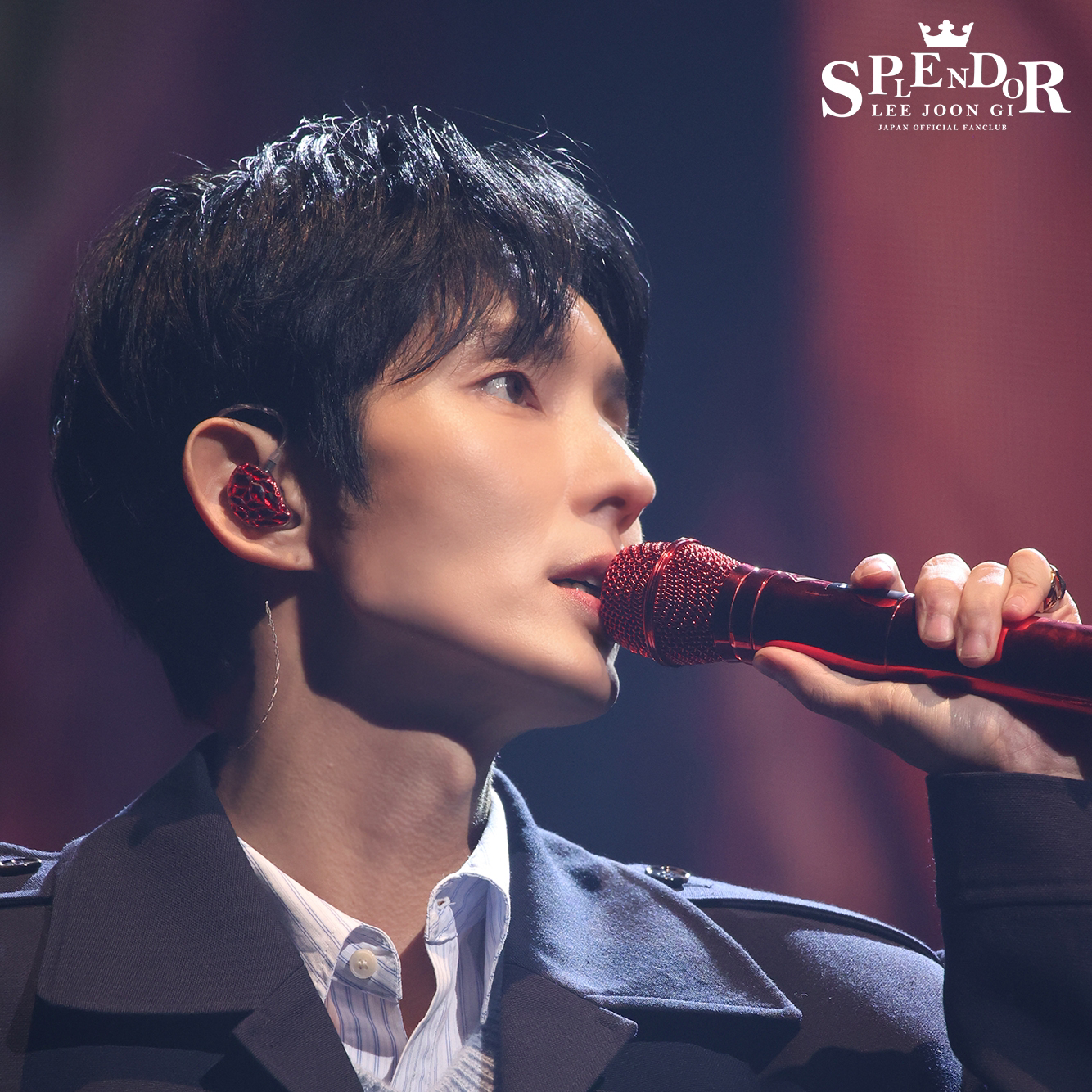 A moment captured by a fan of Lee Joongi