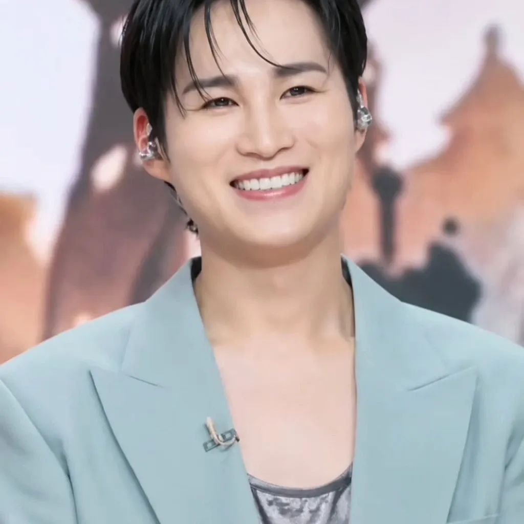 김희재의 비하인드 컷