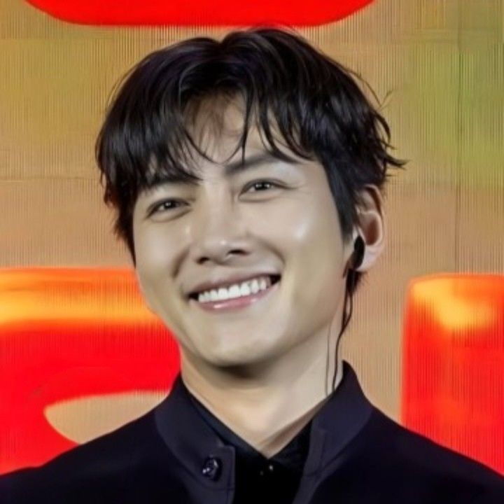 チ・チャンウクの最近の活動ショット