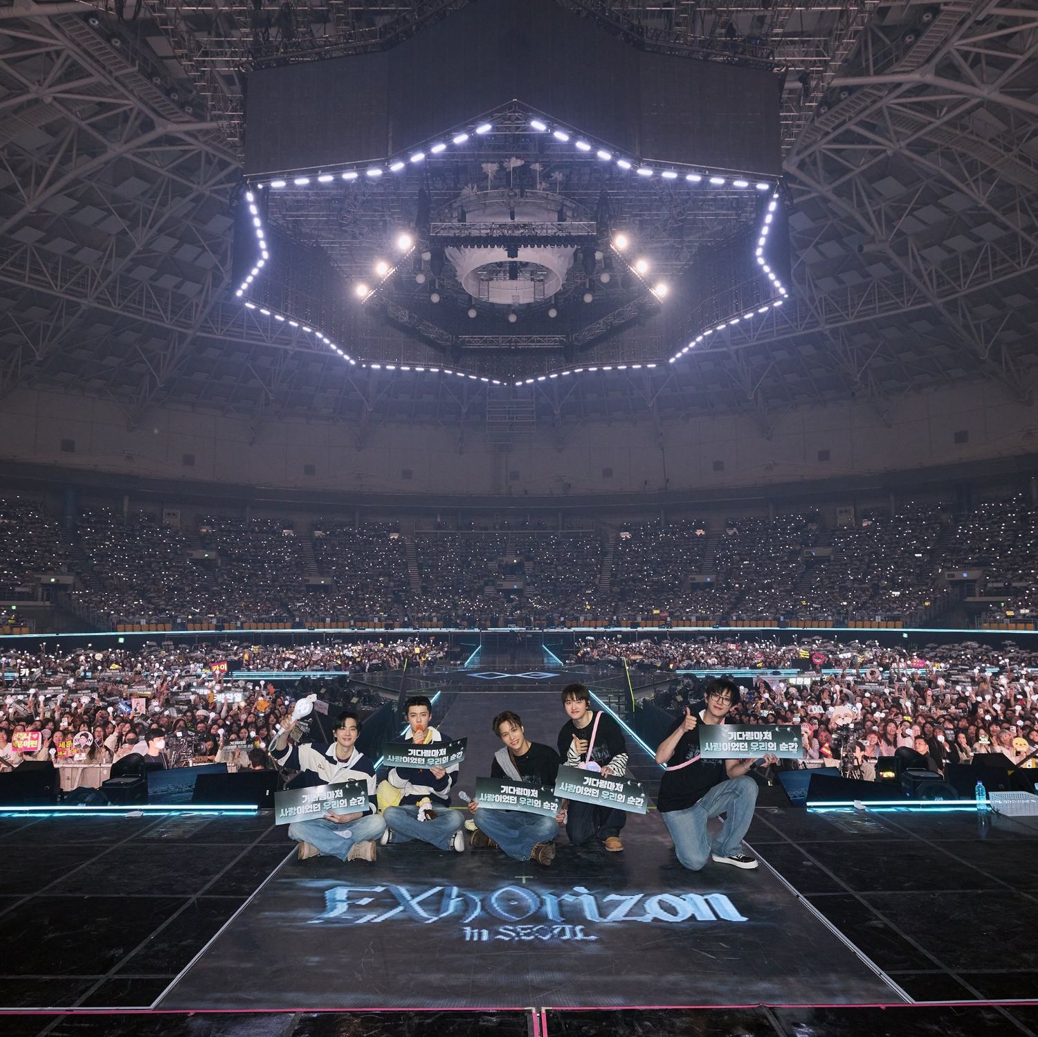 粉丝拍下的都暻秀 (D.O.)瞬间