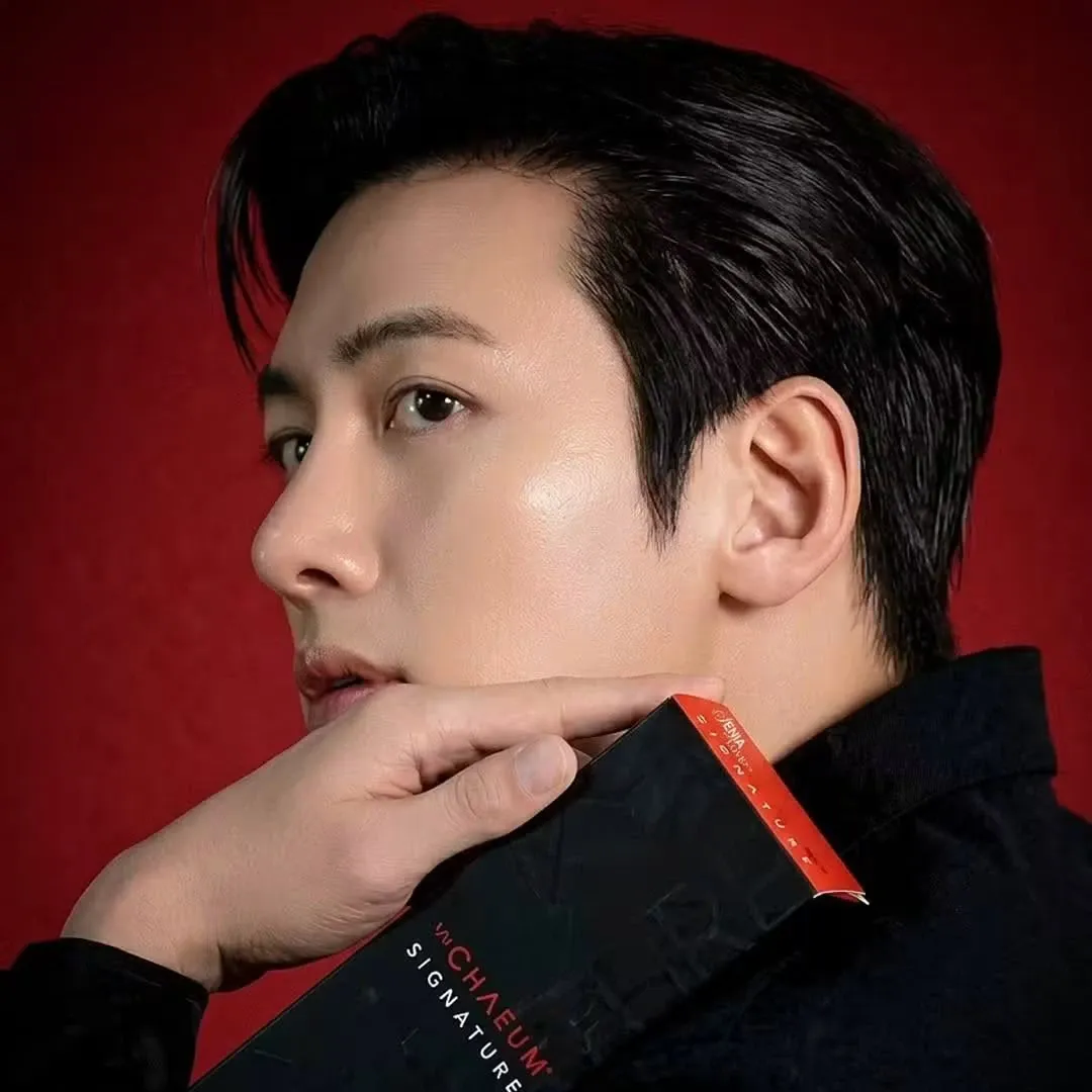 Behind-the-scenes cut of Ji Changwook