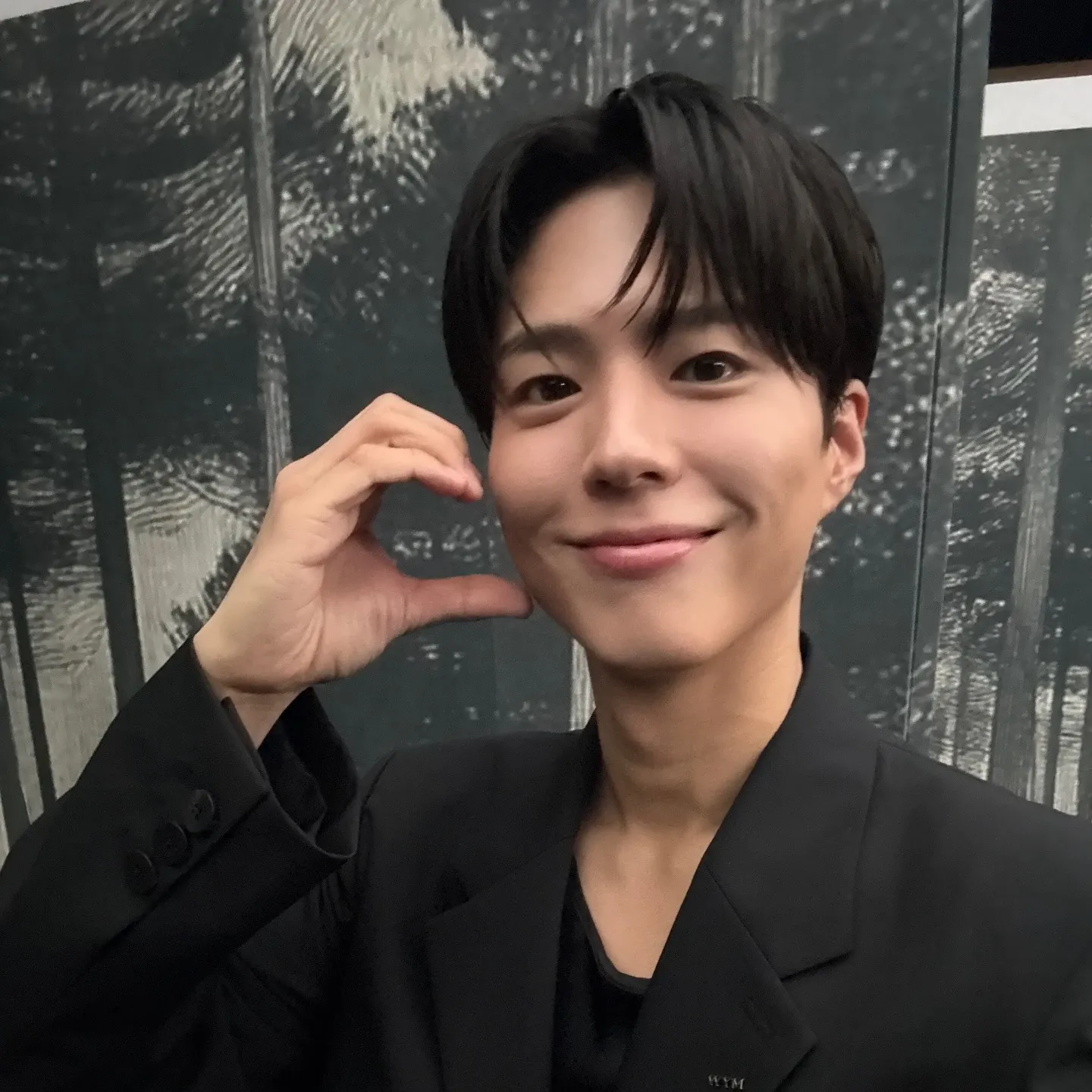 Behind-the-scenes cut of Park Bogum