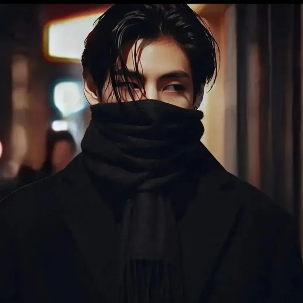 Latest photo of Kim Taehyung (V)