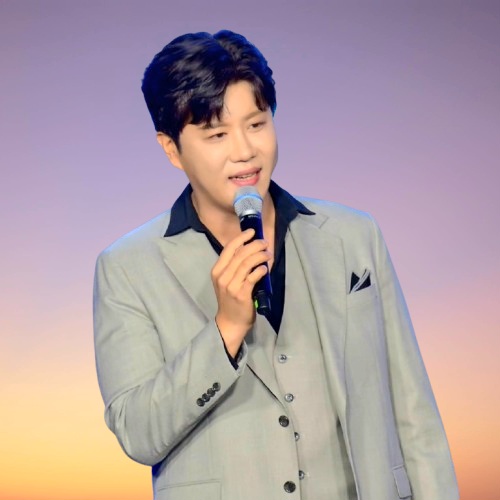 晋海成的最新照片