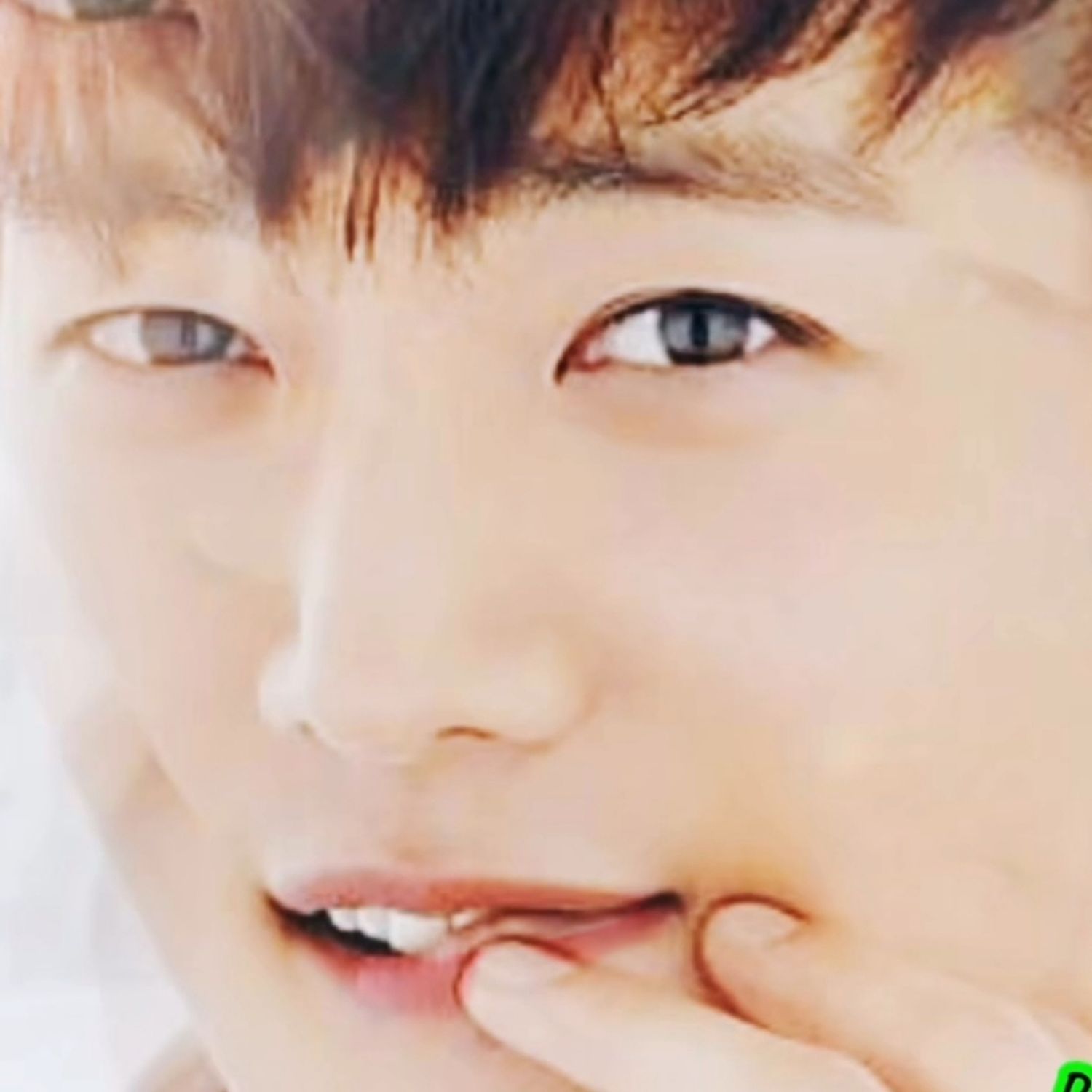 최진혁의 비하인드 컷