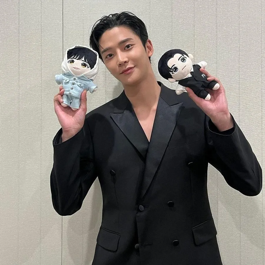 Foto kegiatan terbaru dari Rowoon