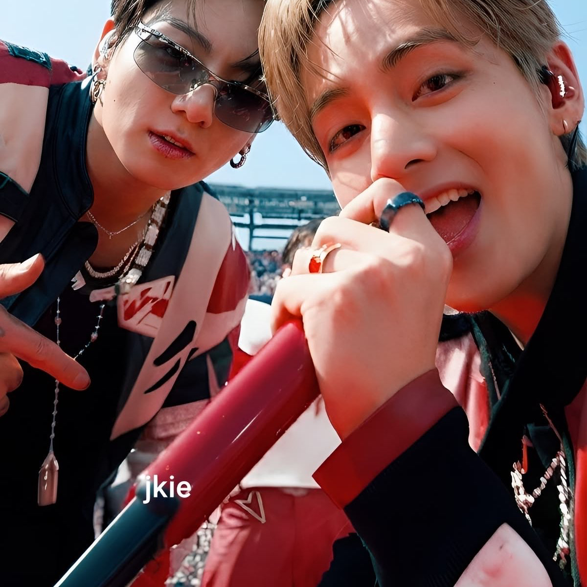 김태형 (뷔)의 최신 사진
