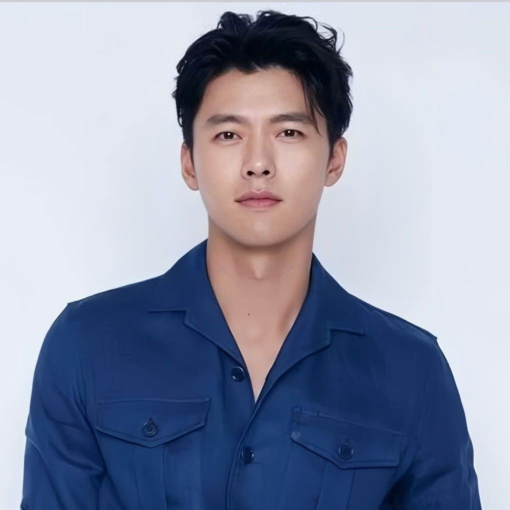 현빈의 최신 사진