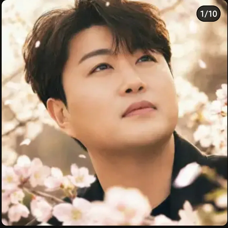 A moment captured by a fan of Kim Hojoong