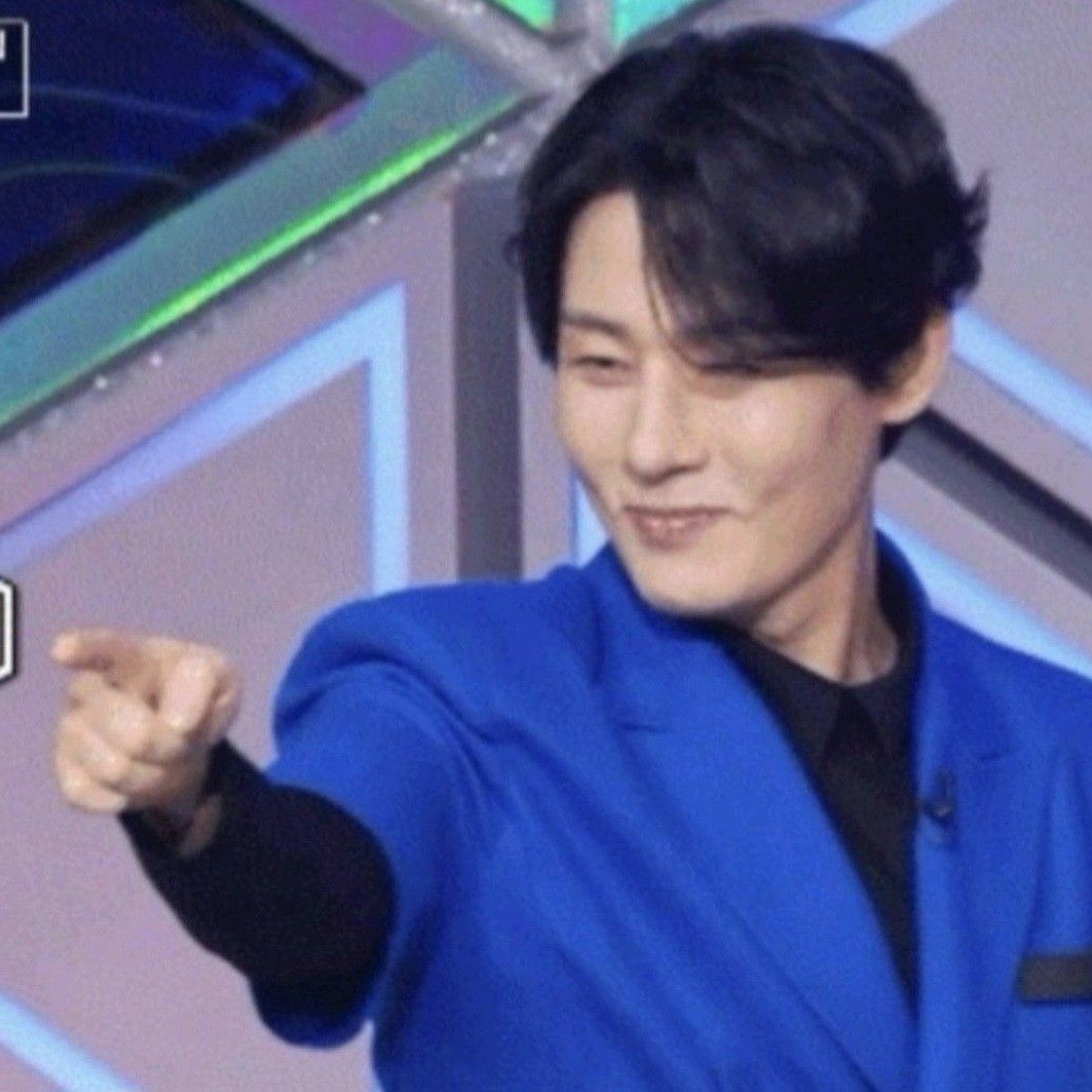 Behind-the-scenes cut of Kang Moonkyung