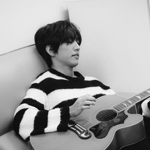 A moment captured by a fan of Lee Seungyoon