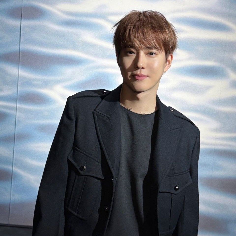 Recent activity shot of Suho