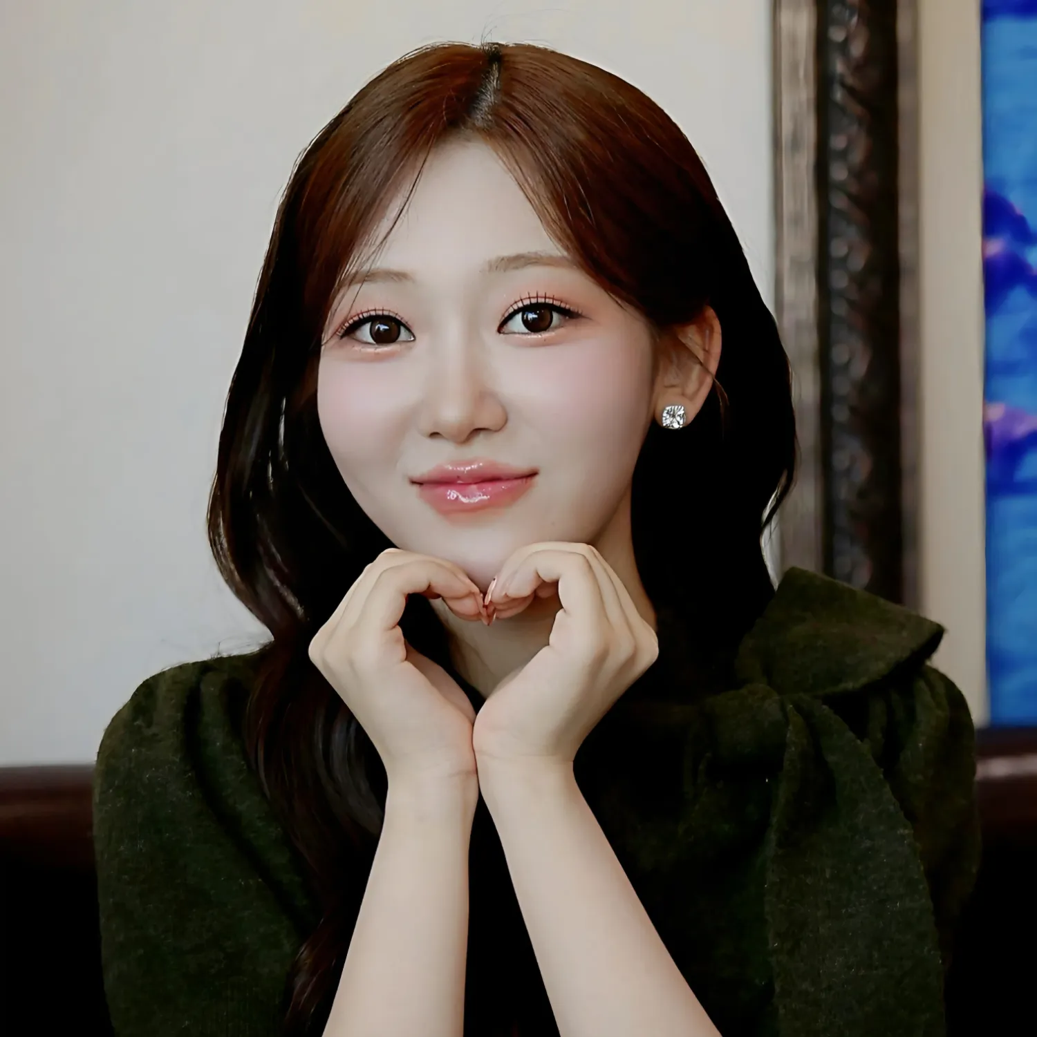 Behind-the-scenes cut of Gil Ryeowon