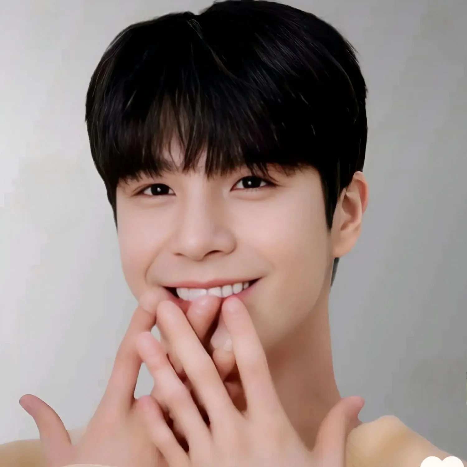 粉丝拍下的郑东元瞬间