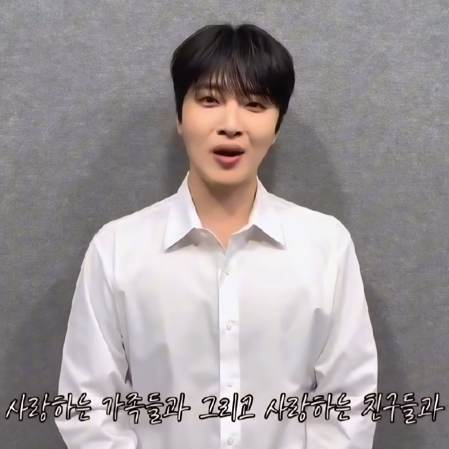 Behind-the-scenes cut of Hwang Yunsung