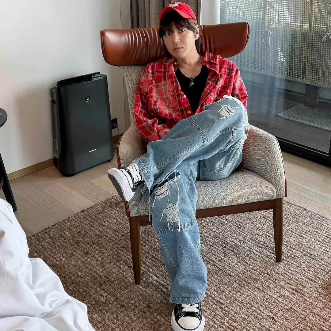 Behind-the-scenes cut of Jang Geunsuk