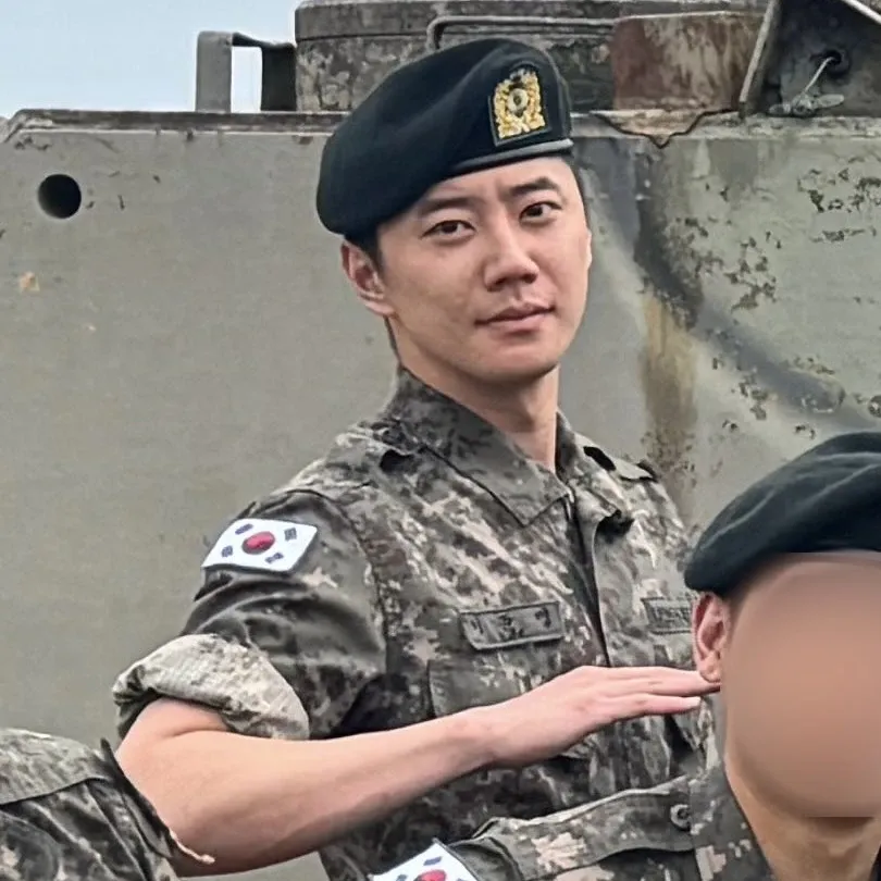 Recent activity shot of Lee Junyoung