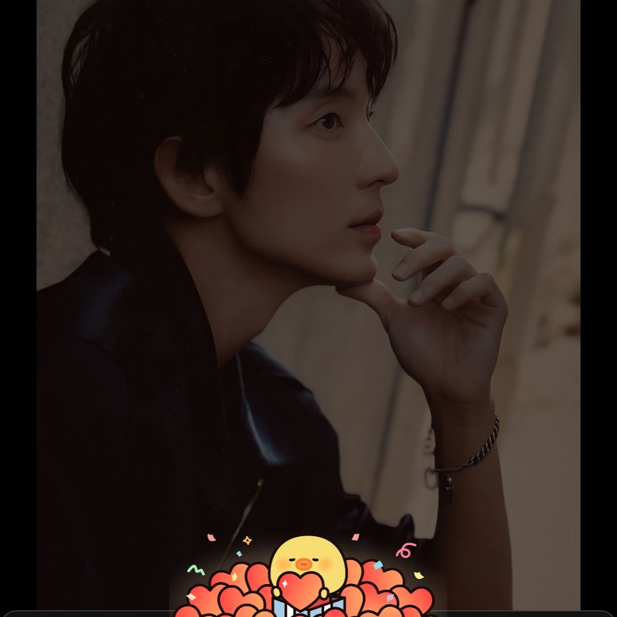 Behind-the-scenes cut of Lee Joongi