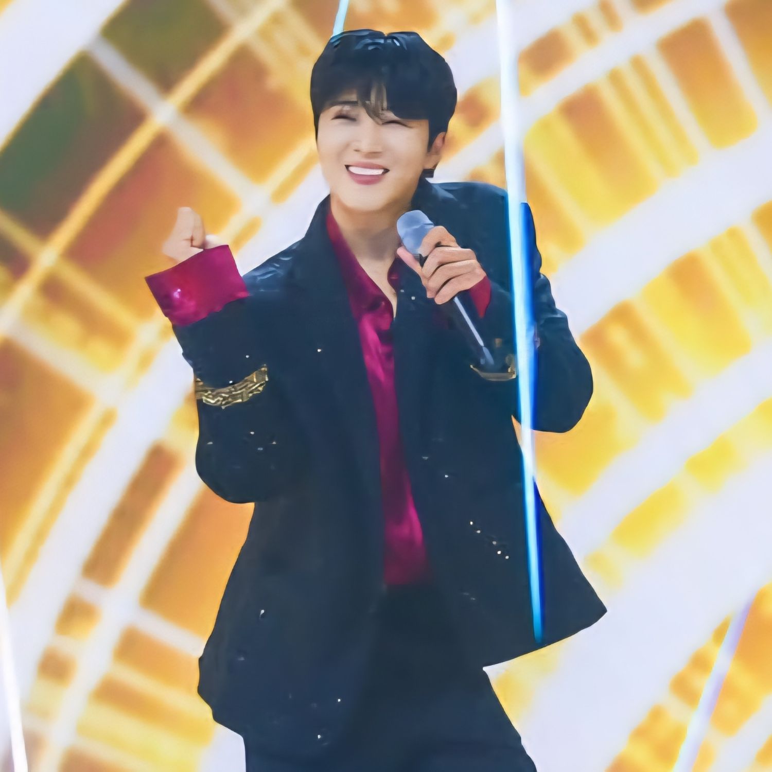 Behind-the-scenes cut of Hwang Yunsung