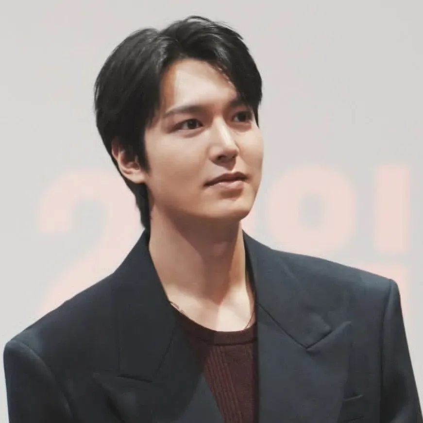Latest photo of Lee Minho