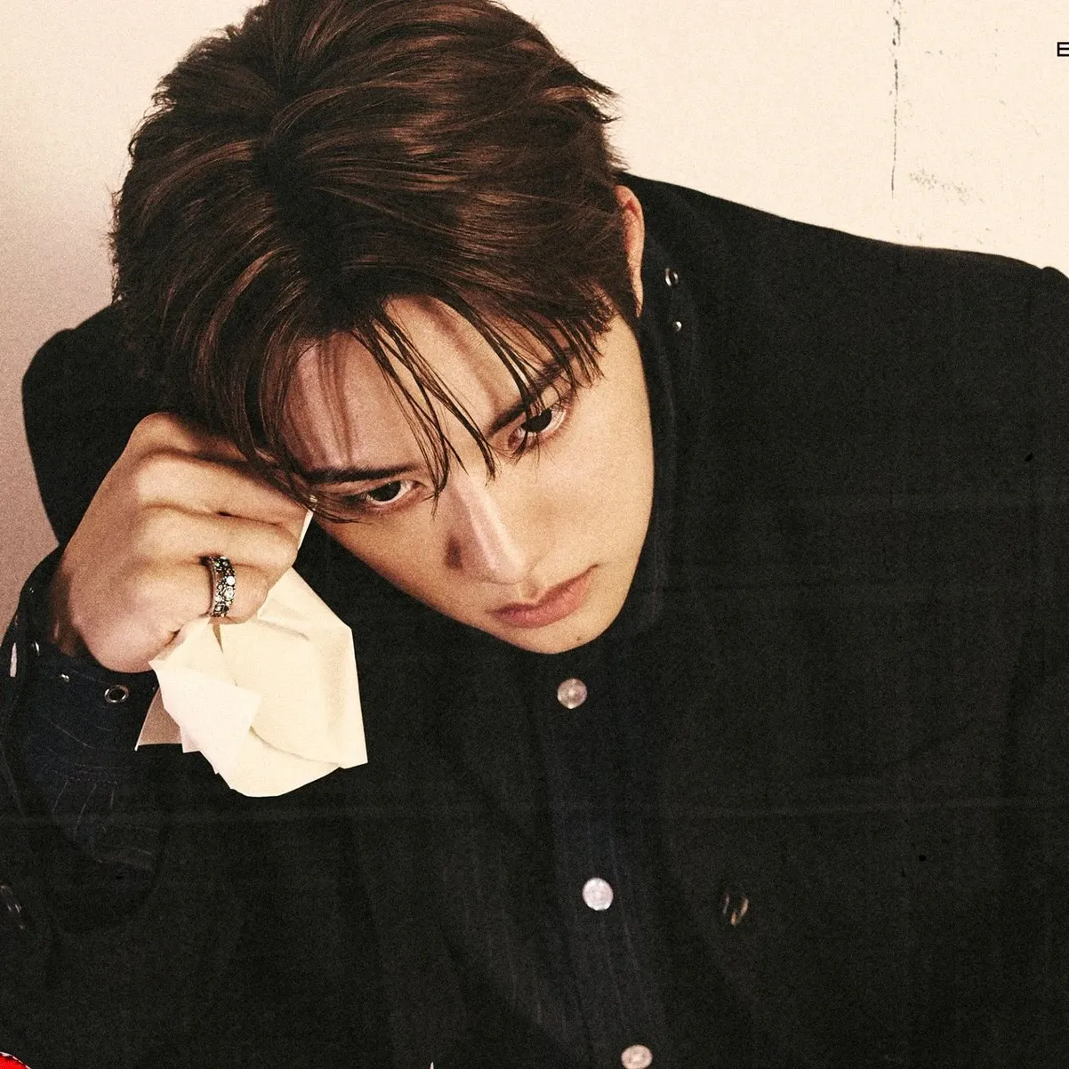 Cuplikan di balik layar dari Doh Kyungsoo (D.O.)