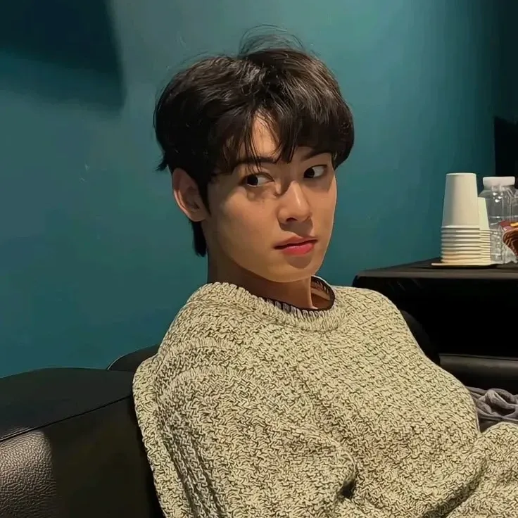 Latest photo of Cha Eunwoo