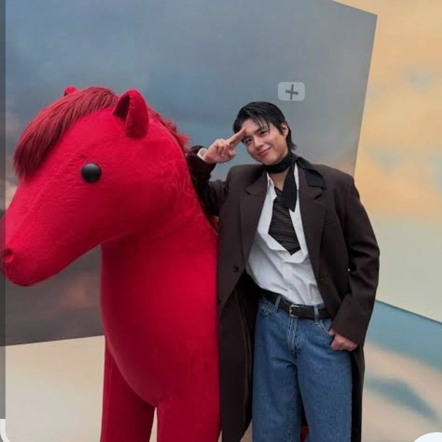 Behind-the-scenes cut of Park Bogum