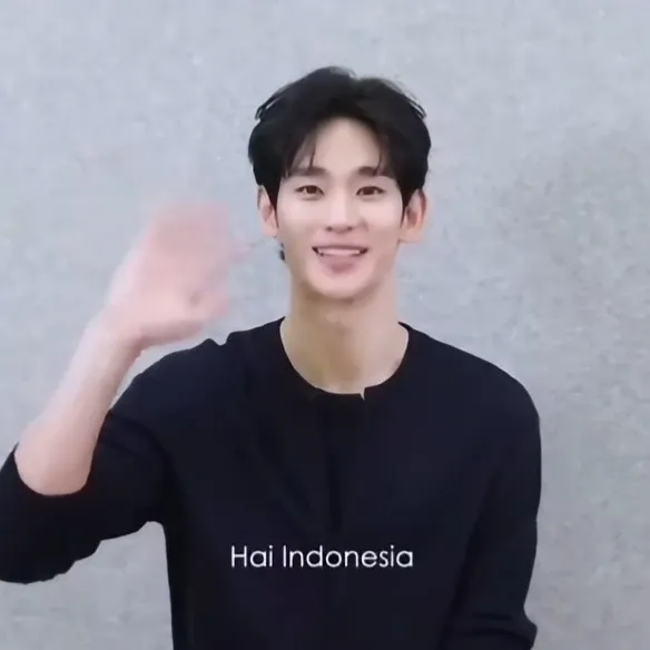 Behind-the-scenes cut of Kim Soohyun