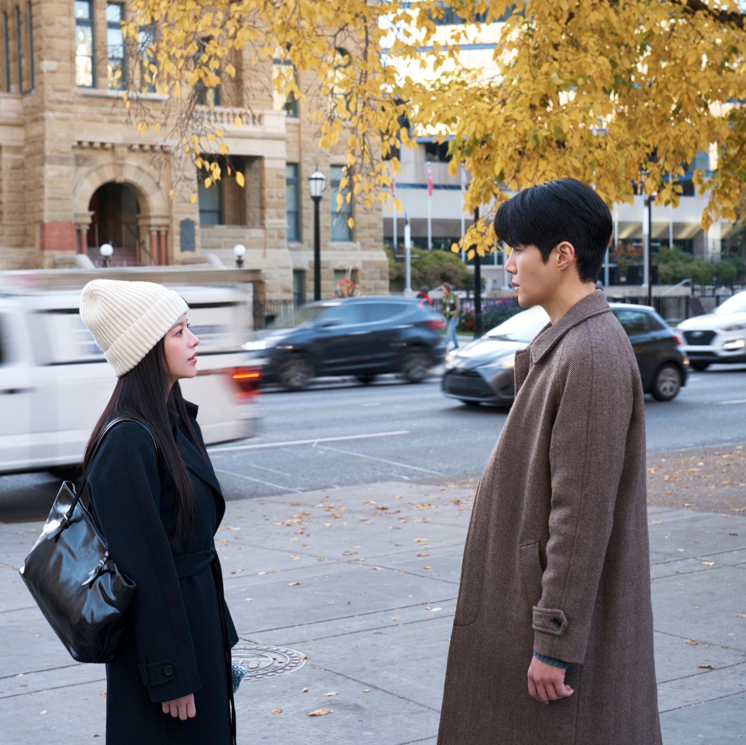 粉絲拍下的金宣虎瞬間