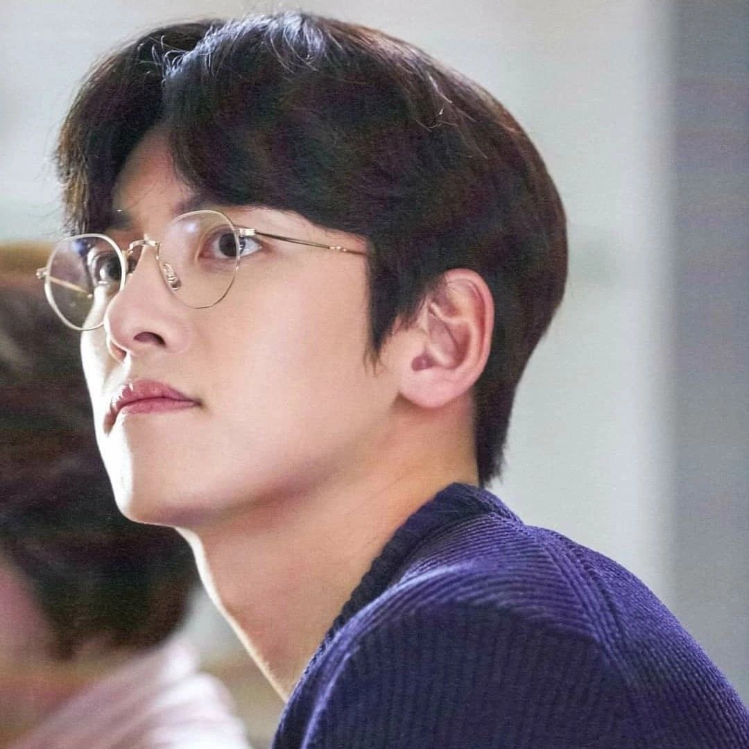 지창욱 최근 활동샷