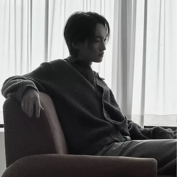 Representative photo of Choi Hojong showing their charm