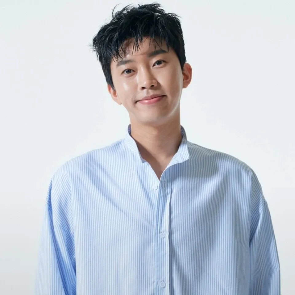 Foto kegiatan terbaru dari Lim Youngwoong