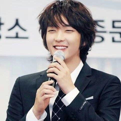 Recent activity shot of Lee Joongi