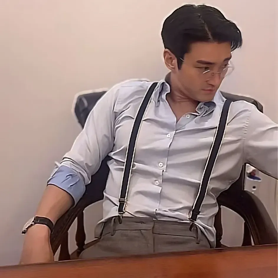 Latest photo of Choi Siwon